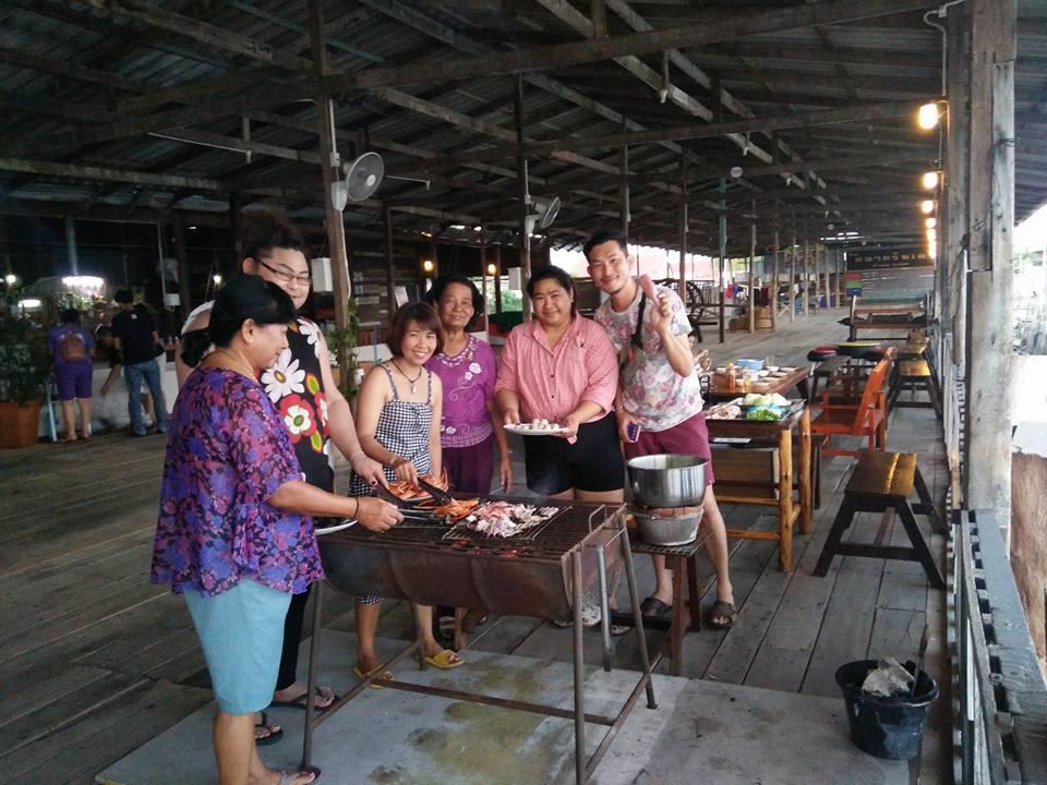 Auberge de jeunesse I Na Seaview à Rayong Extérieur photo