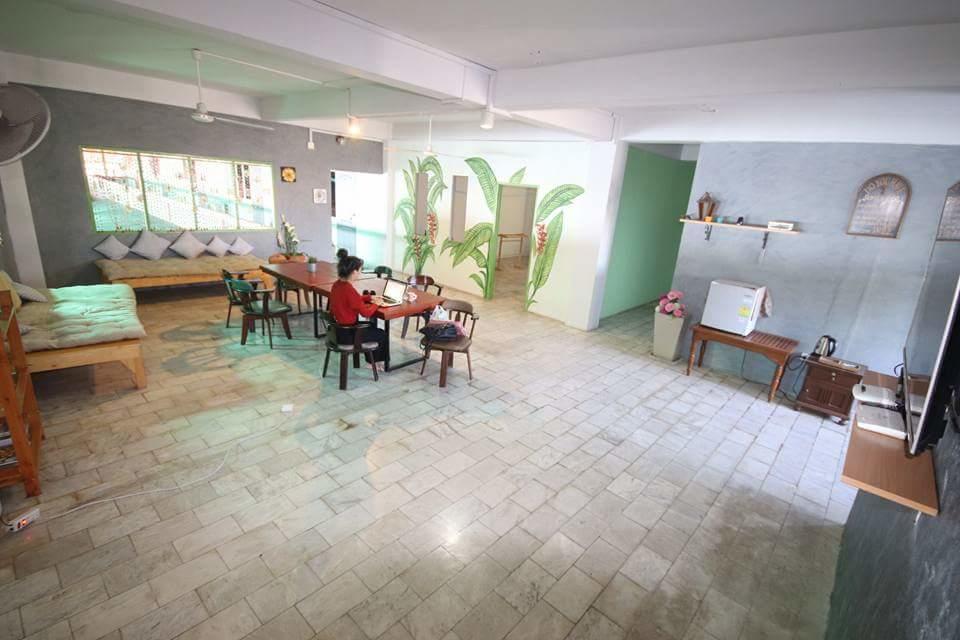 Auberge de jeunesse I Na Seaview à Rayong Extérieur photo